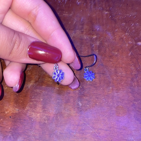 Very cute flower indigo earrings - Picture 3 of 3